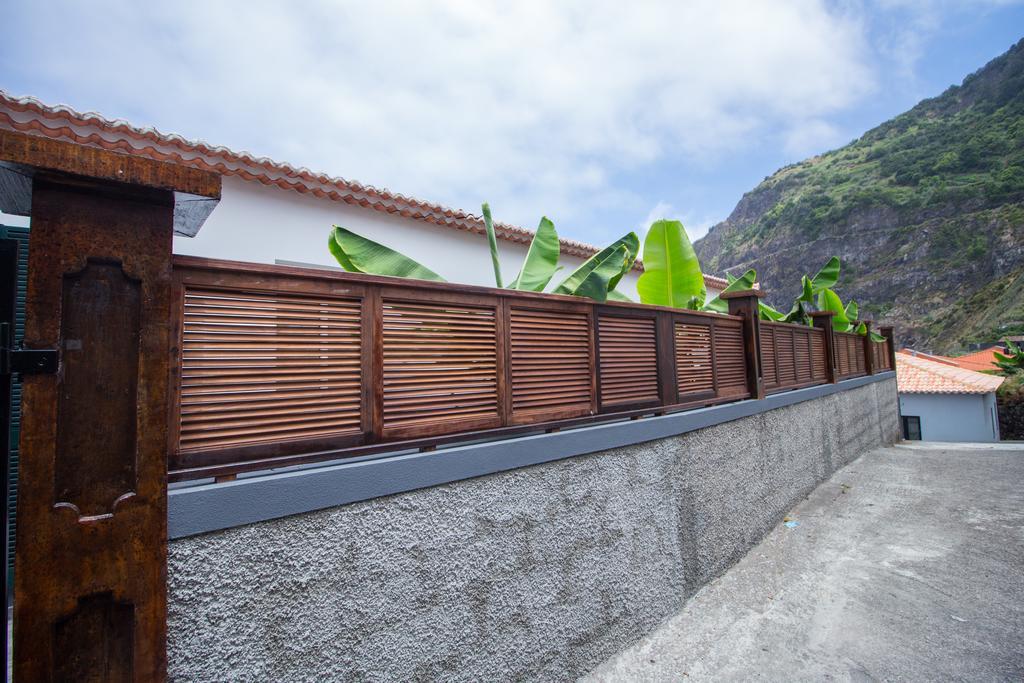 Oliveira'S Apartments - Madeira Island Ponta Delgada  Bagian luar foto