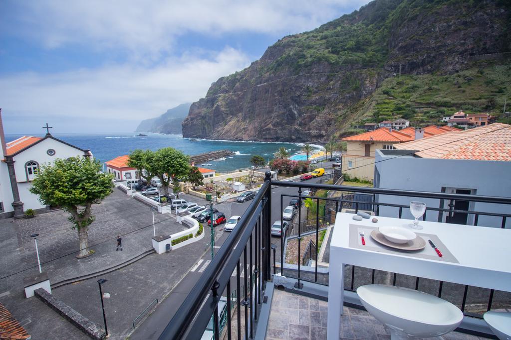 Oliveira'S Apartments - Madeira Island Ponta Delgada  Bagian luar foto