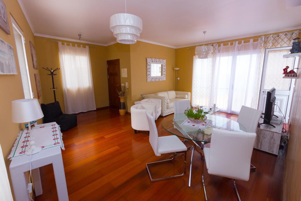 Oliveira'S Apartments - Madeira Island Ponta Delgada  Bagian luar foto